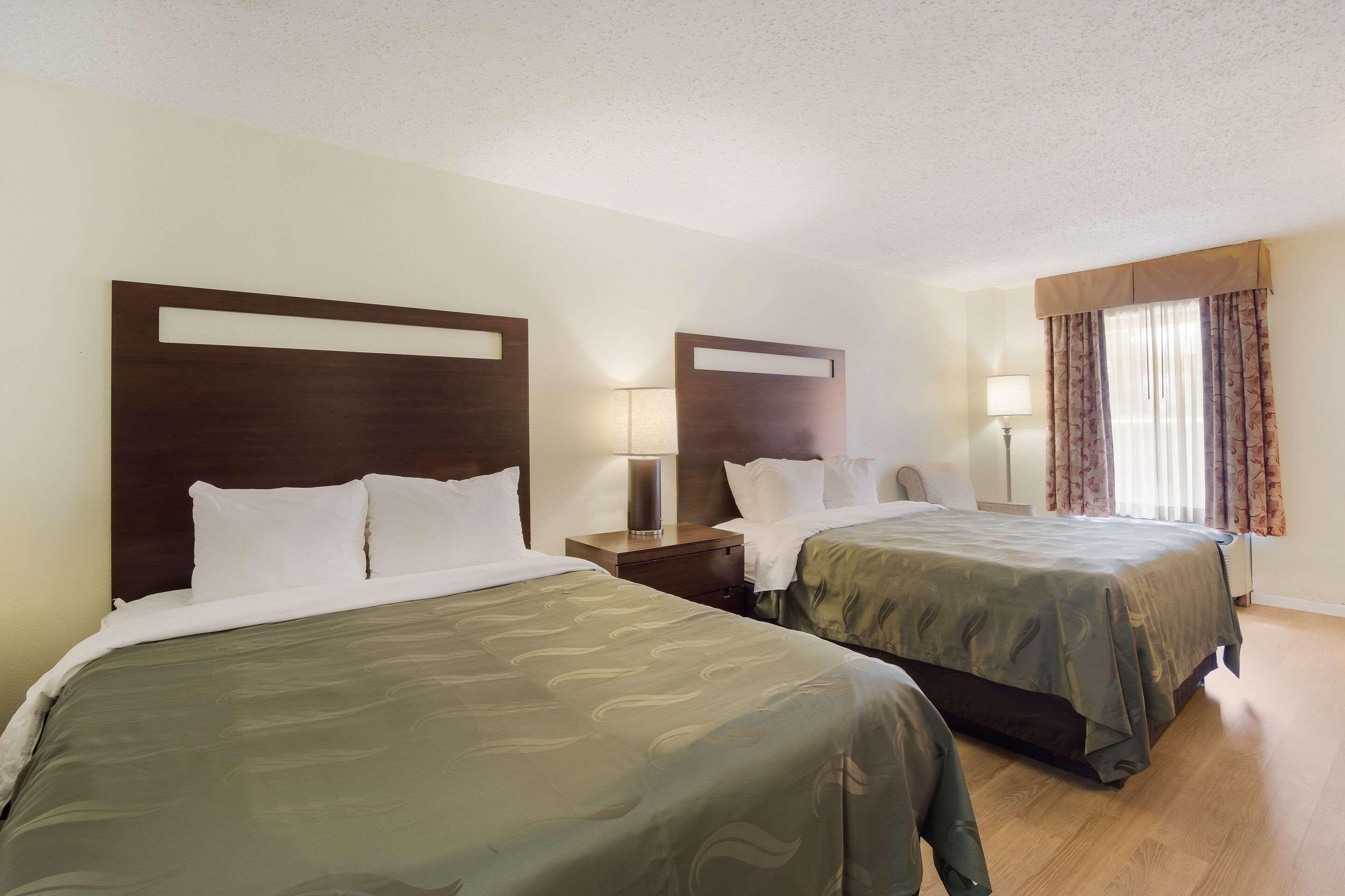Quality Inn & Suites Conference Center Statesboro Historic District Eksteriør billede
