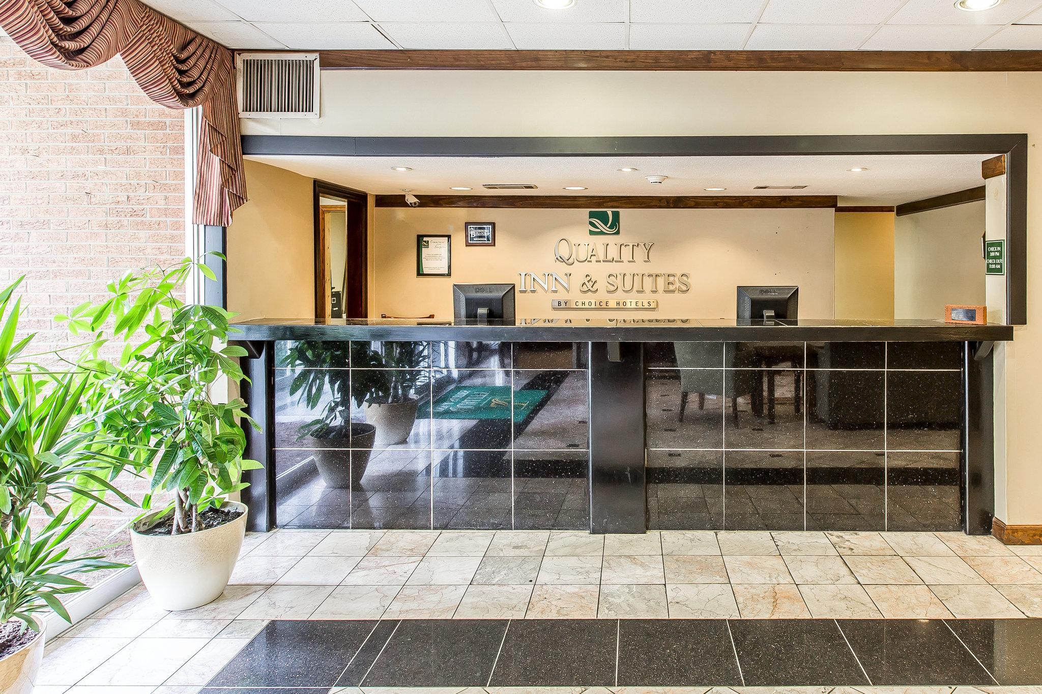 Quality Inn & Suites Conference Center Statesboro Historic District Eksteriør billede
